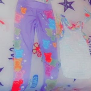 Gummy bear leggings and gummy bear top